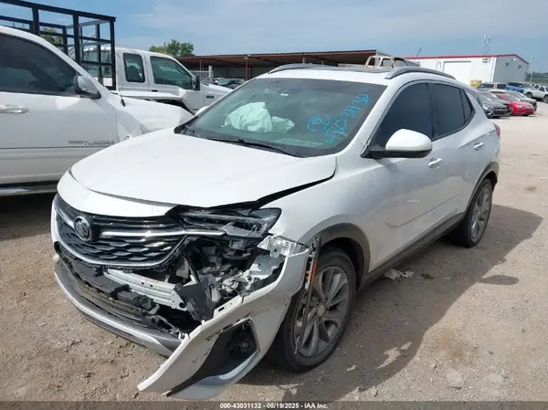 KL4MMFSL4NB097483 2022 BUICK ENCORE GX - Image 2