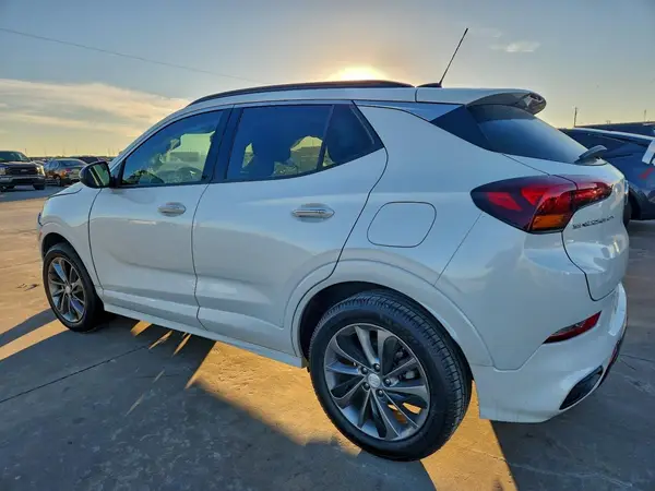 KL4MMFSL5LB133307 2020 BUICK ENCORE GX - Image 2