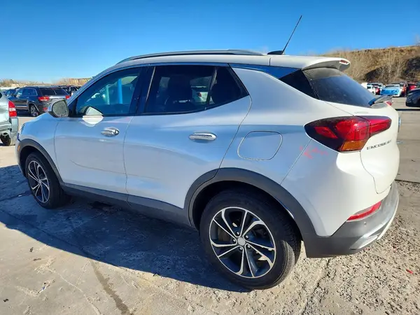 KL4MMFSL7LB106867 2020 BUICK ENCORE GX - Image 2