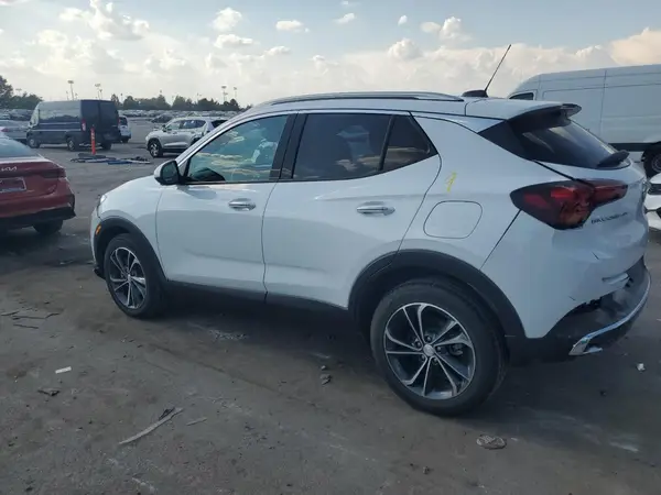 KL4MMFSL7MB104358 2021 BUICK ENCORE GX - Image 2