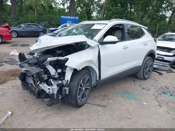KL4MMFSL8MB068549 2021 BUICK ENCORE GX - Image 2