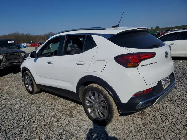KL4MMFSL8NB046858 2022 BUICK ENCORE - Image 2