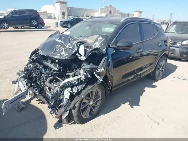 KL4MMFSL9MB060394 2021 BUICK ENCORE GX - Image 2