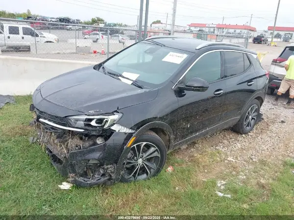 KL4MMFSLXLB116647 2020 BUICK ENCORE GX - Image 2