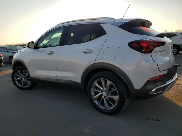 KL4MMFSLXMB079777 2021 BUICK ENCORE - Image 2