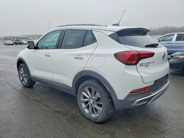 KL4MMGSL0NB028392 2022 BUICK ENCORE - Image 2