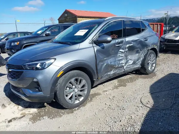 KL4MMGSL3NB117616 2022 BUICK ENCORE GX - Image 2