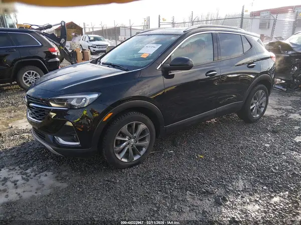 KL4MMGSL5NB124020 2022 BUICK ENCORE GX - Image 2