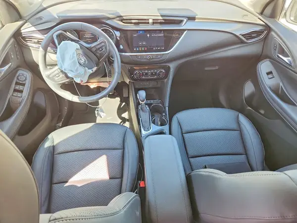 KL4MMGSL8NB136243 2022 BUICK ENCORE - Image 8