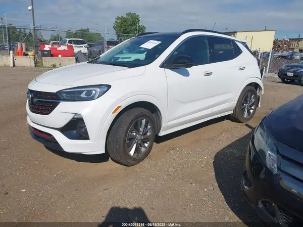 KL4MMGSLXLB096115 2020 BUICK ENCORE GX - Image 2