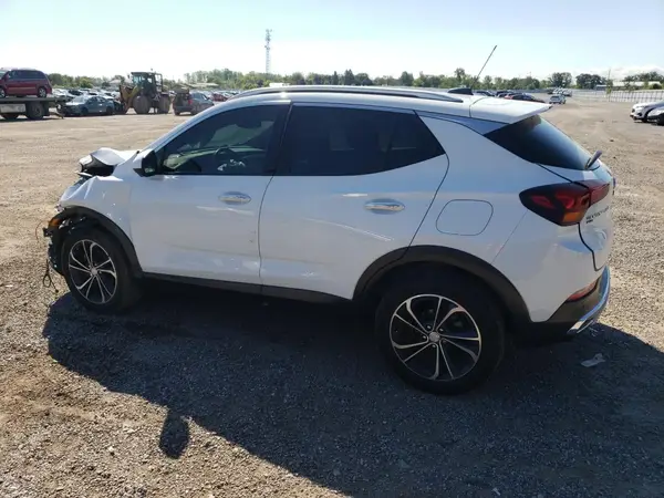 KL4MMGSLXLB107372 2020 BUICK ENCORE GX - Image 2