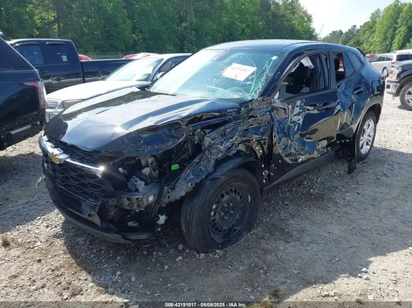 KL77LFE20RC021619 2024 CHEVROLET TRAX - Image 2