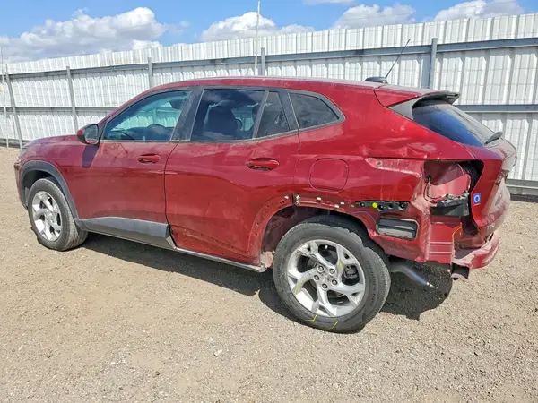 KL77LFE20RC028196 2024 CHEVROLET TRAX - Image 2