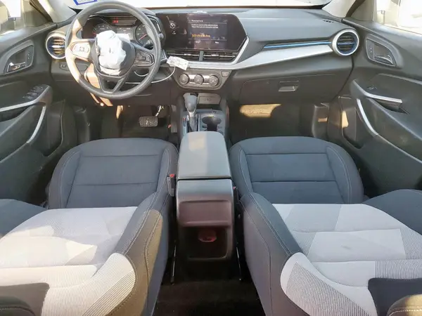 KL77LFE20RC040915 2024 CHEVROLET TRAX - Image 8