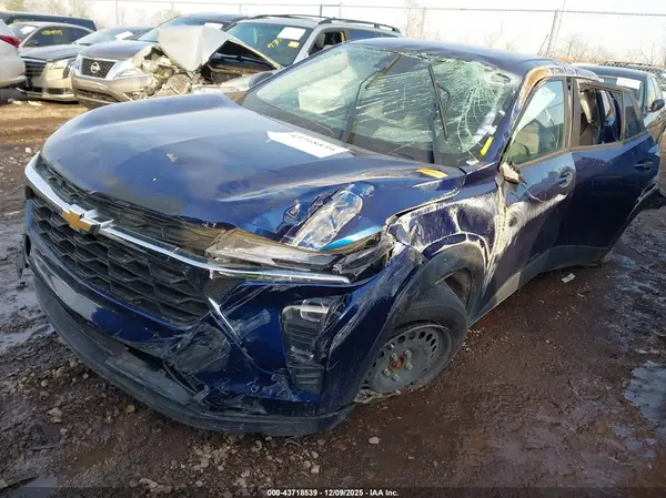 KL77LFE20RC060680 2024 CHEVROLET TRAX - Image 2