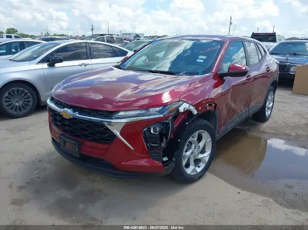 KL77LFE20RC083750 2024 CHEVROLET TRAX - Image 2