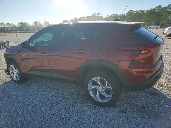 KL77LFE20RC086289 2024 CHEVROLET TRAX - Image 2