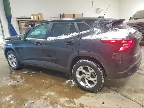 KL77LFE20RC137466 2024 CHEVROLET TRAX - Image 2