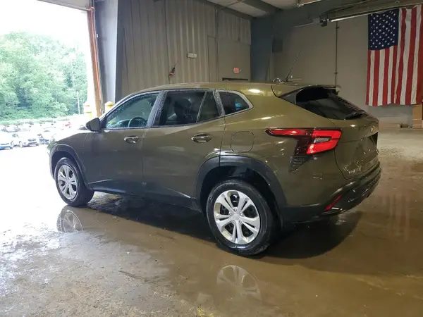 KL77LFE20RC141646 2024 CHEVROLET TRAX - Image 2