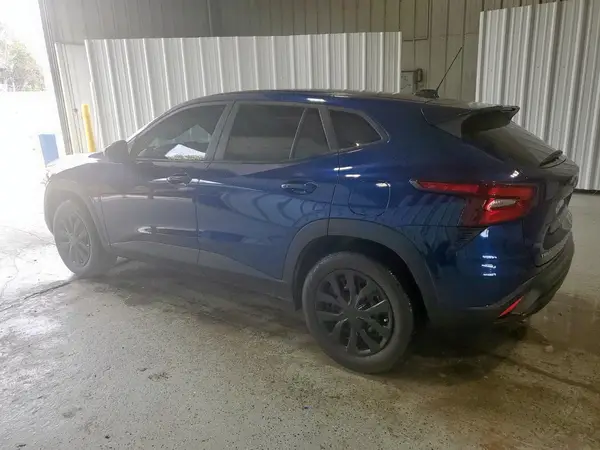 KL77LFE20RC213591 2024 CHEVROLET TRAX - Image 2