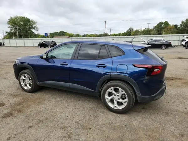 KL77LFE20RC223103 2024 CHEVROLET TRAX - Image 2
