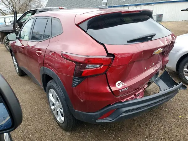 KL77LFE20RC233887 2024 CHEVROLET TRAX - Image 2