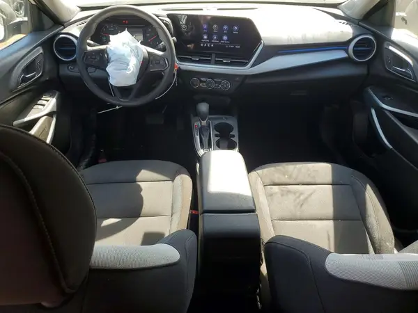 KL77LFE20RC243688 2024 CHEVROLET TRAX - Image 8