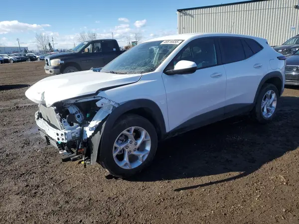 KL77LFE20SC015776 2025 CHEVROLET TRAX - Image 1