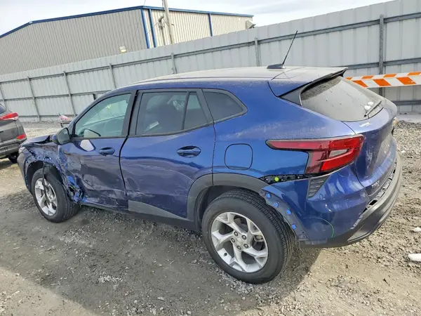 KL77LFE21RC065614 2024 CHEVROLET TRAX - Image 2