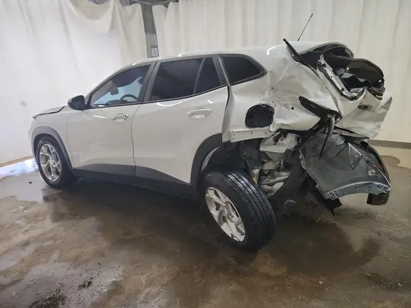 KL77LFE21RC070666 2024 CHEVROLET TRAX - Image 2