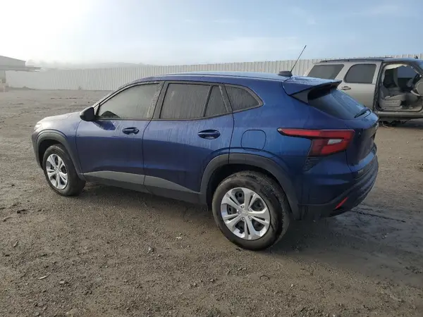 KL77LFE21RC084731 2024 CHEVROLET TRAX - Image 2