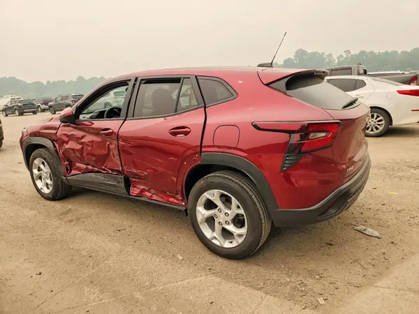 KL77LFE21RC095311 2024 CHEVROLET TRAX - Image 2