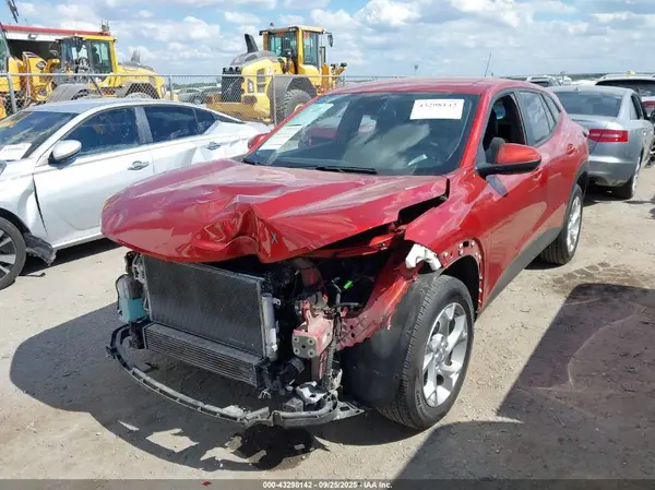 KL77LFE21RC100376 2024 CHEVROLET TRAX - Image 2