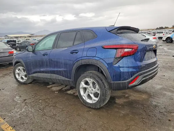 KL77LFE21RC122703 2024 CHEVROLET TRAX - Image 2
