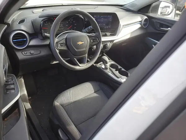 KL77LFE21RC135161 2024 CHEVROLET TRAX - Image 8