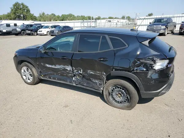 KL77LFE21RC148900 2024 CHEVROLET TRAX - Image 2