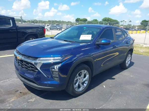 KL77LFE21RC162568 2024 CHEVROLET TRAX - Image 2