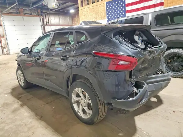 KL77LFE21RC164059 2024 CHEVROLET TRAX - Image 2