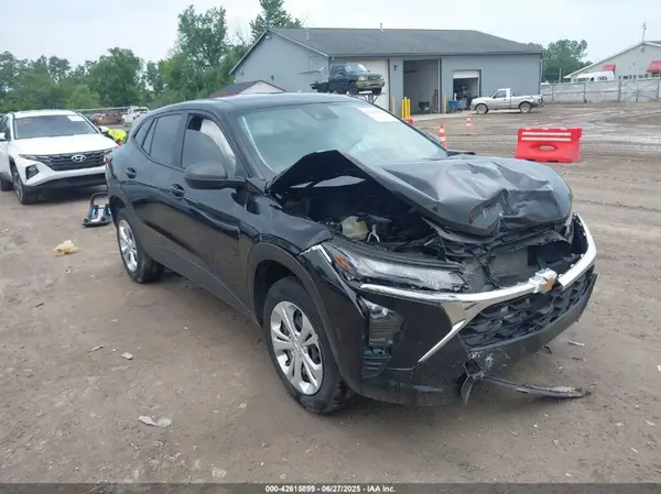 KL77LFE21RC231873 2024 CHEVROLET TRAX - Image 1