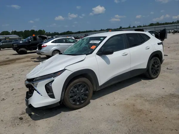 KL77LFE22RC004689 2024 CHEVROLET TRAX - Image 1