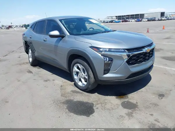 KL77LFE22RC020276 2024 CHEVROLET TRAX - Image 1