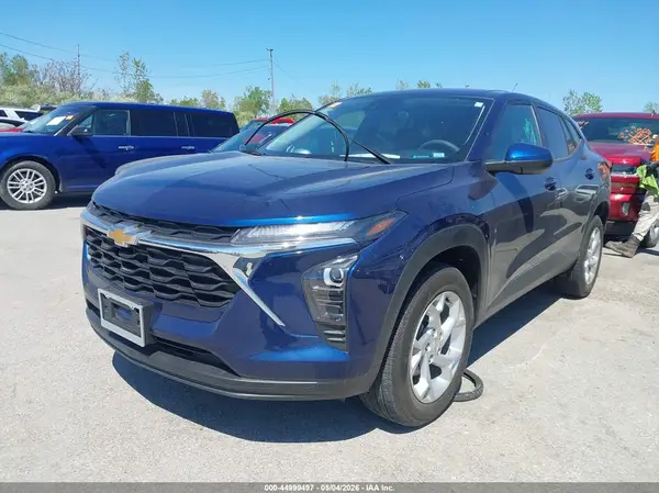 KL77LFE22RC033514 2024 CHEVROLET TRAX - Image 2