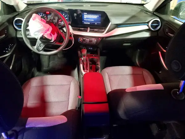KL77LFE22RC033531 2024 CHEVROLET TRAX - Image 8
