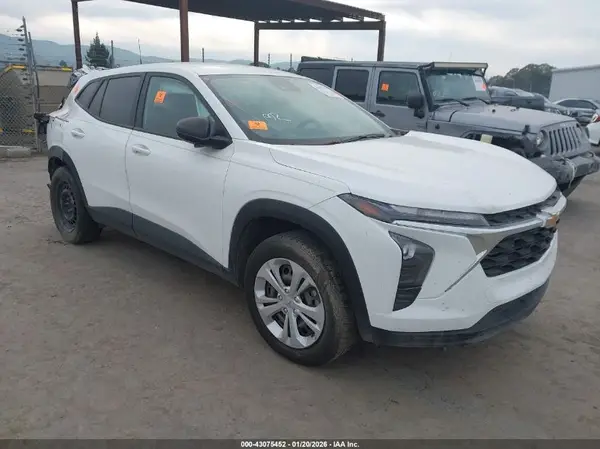 KL77LFE22RC094927 2024 CHEVROLET TRAX - Image 1