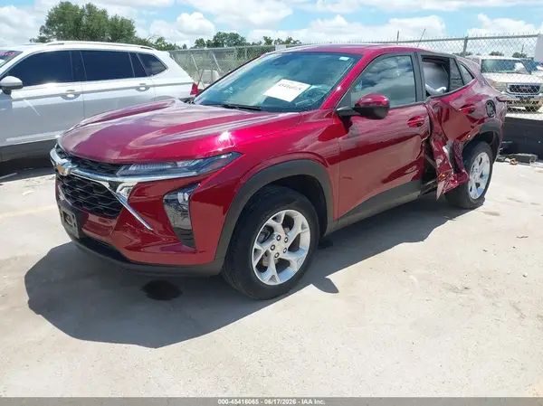 KL77LFE22RC111340 2024 CHEVROLET TRAX - Image 2