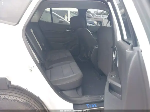 KL77LFE22RC162238 2024 CHEVROLET TRAX - Image 8