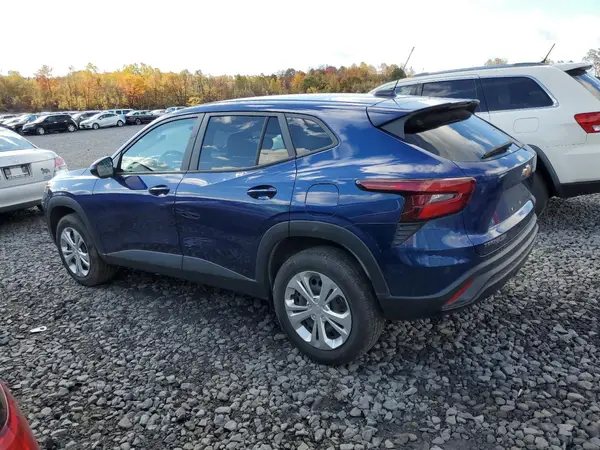 KL77LFE22RC167858 2024 CHEVROLET TRAX - Image 2