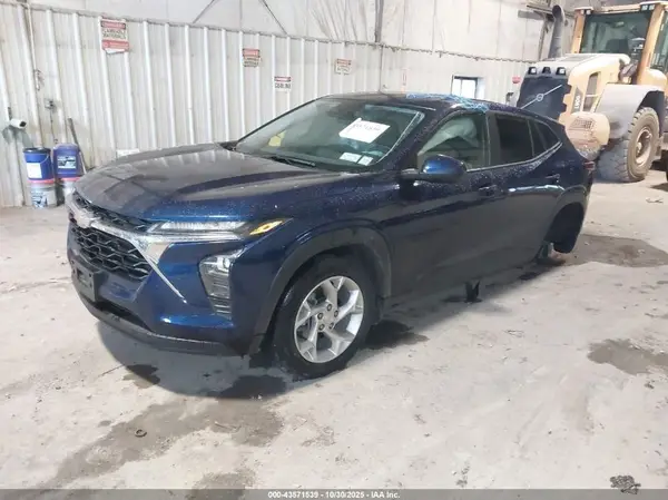 KL77LFE22RC217156 2024 CHEVROLET TRAX - Image 2
