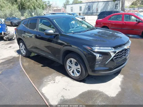 KL77LFE22RC230506 2024 CHEVROLET TRAX - Image 1