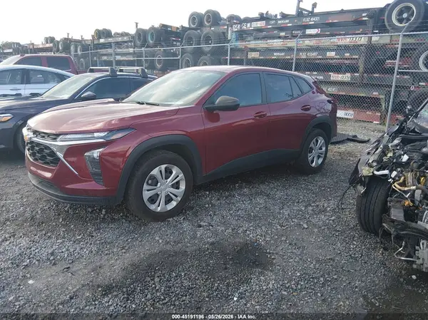 KL77LFE22RC244809 2024 CHEVROLET TRAX - Image 2